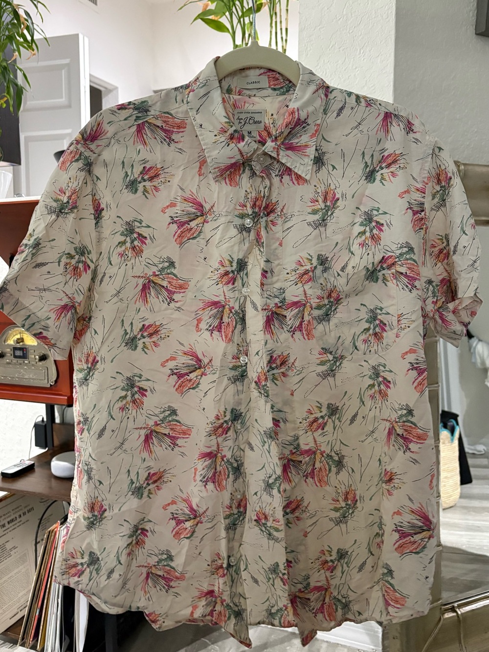 Light Cream Floral Short-Sleeve Shirt by Izod